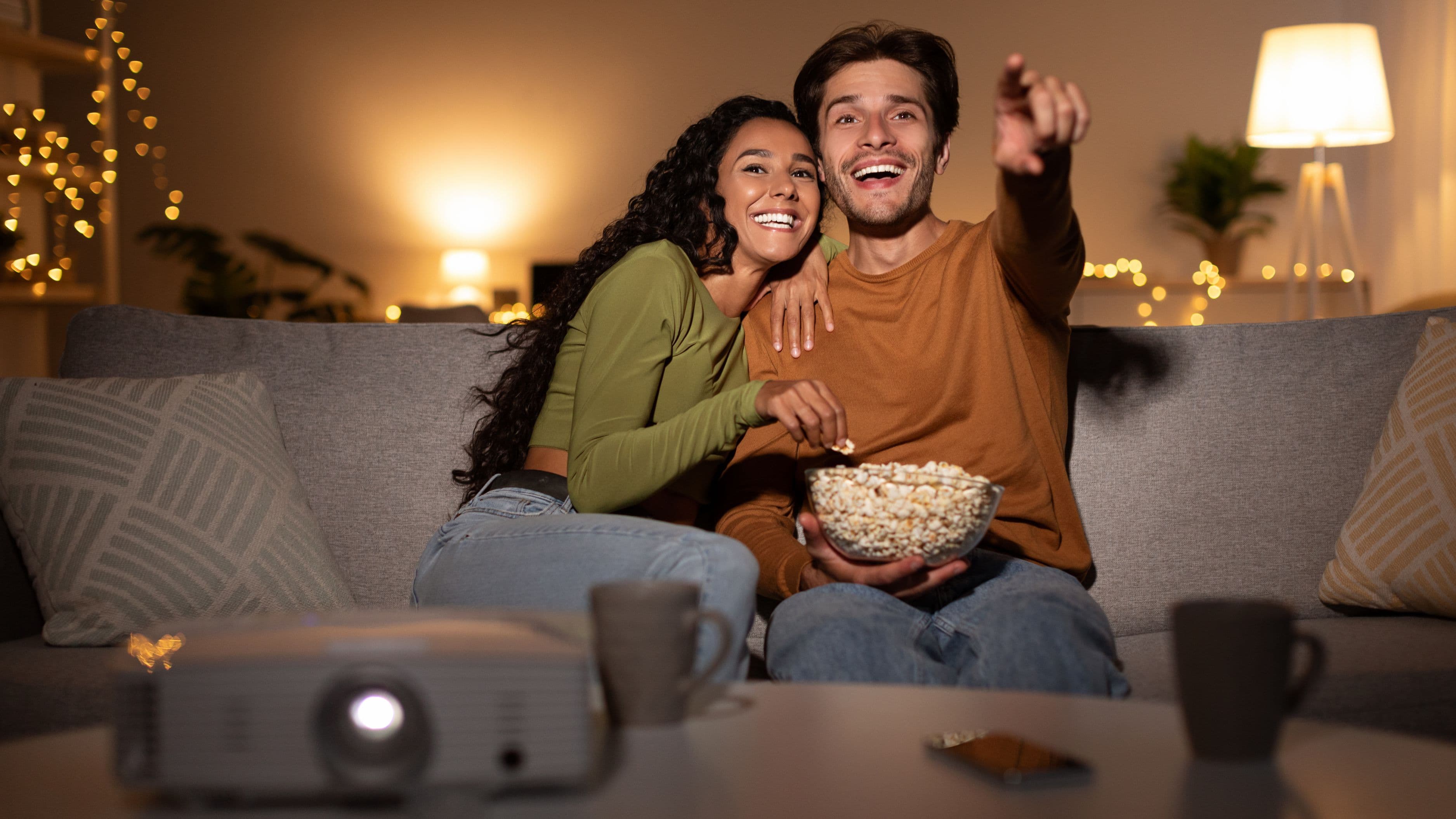 Best 4k Projectors Under $1000: What to Look for and What to Avoid