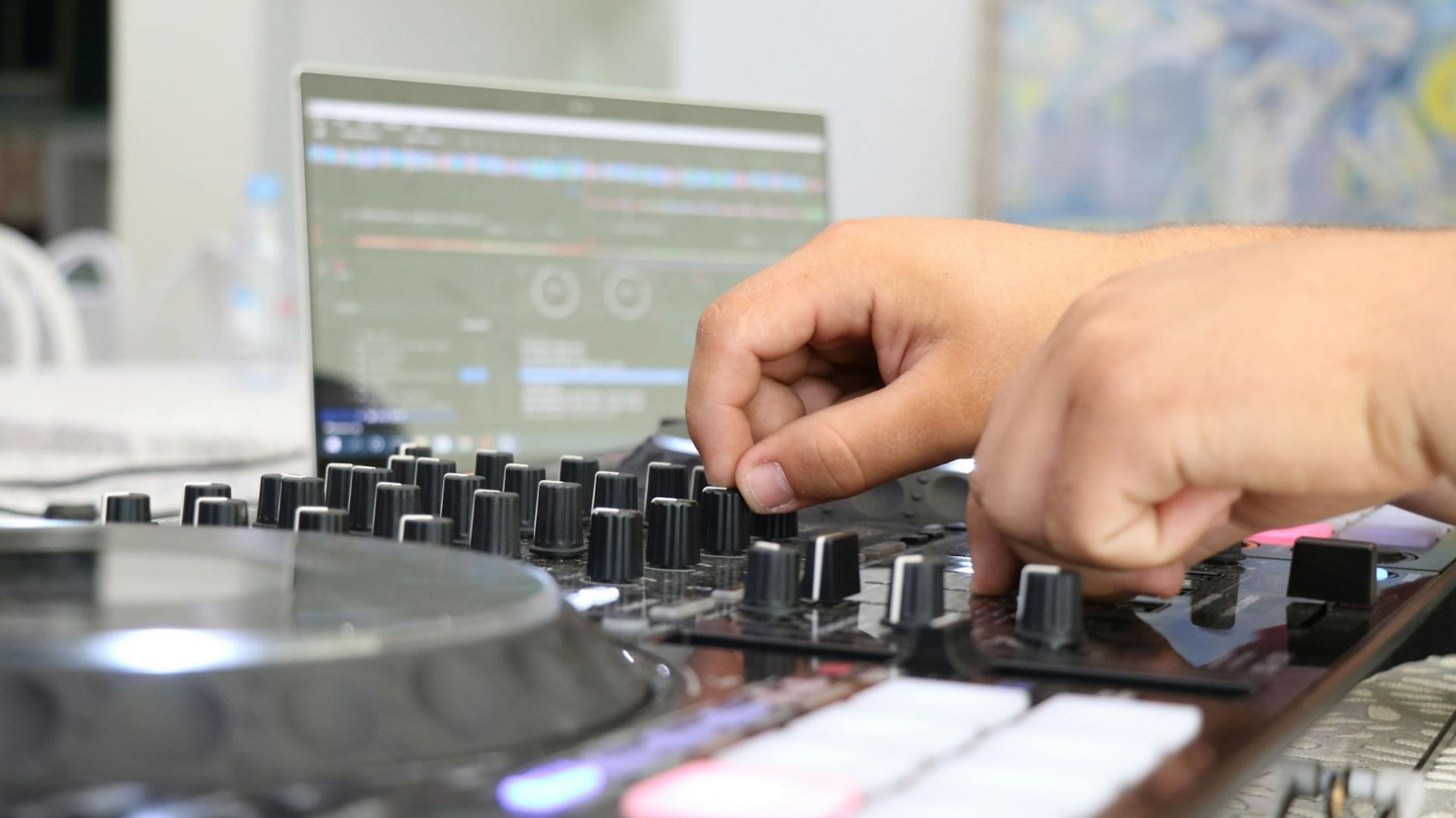 Are Bedroom Producers Changing the Sound of Mainstream Music?