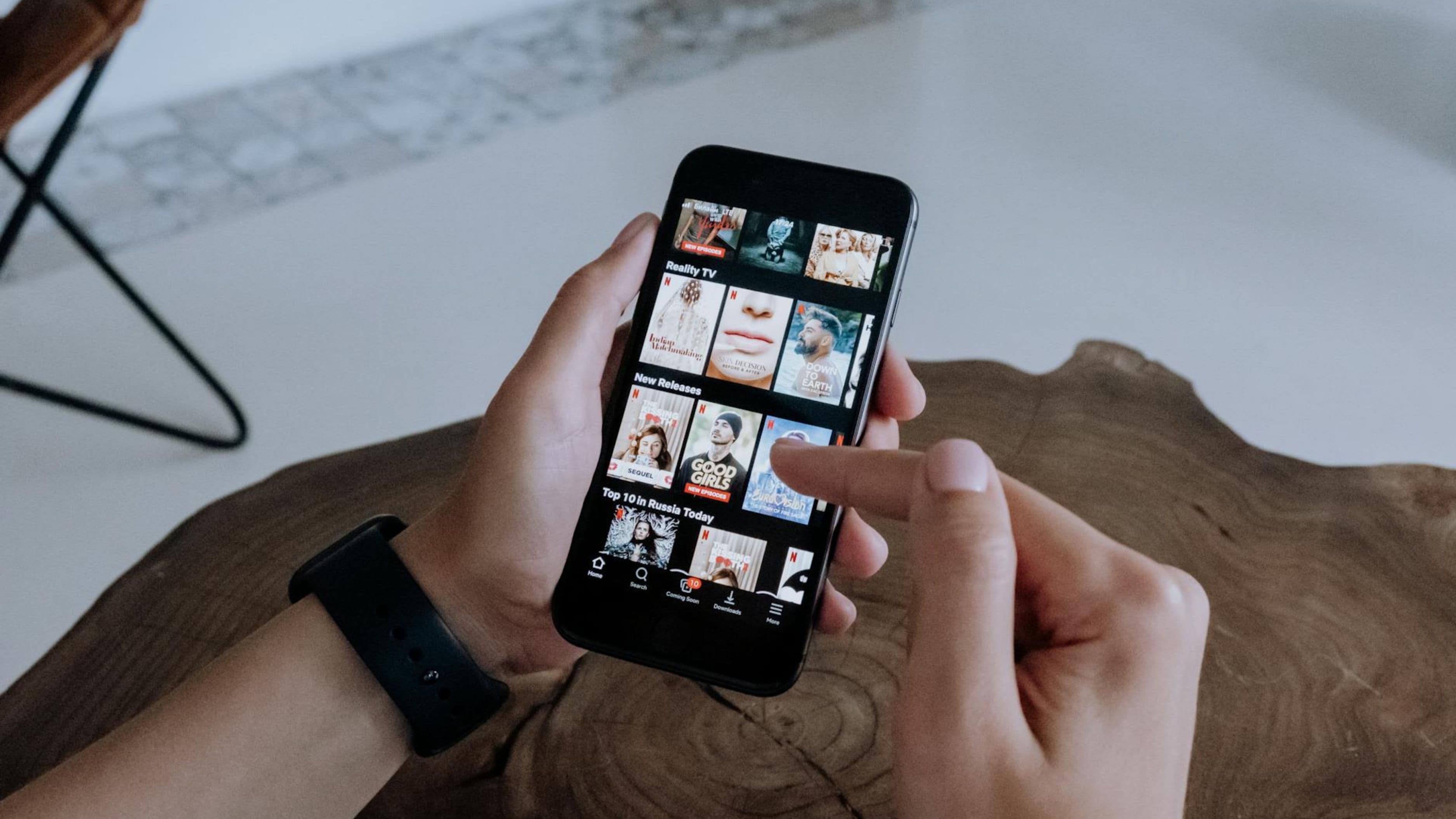 How Do Indie Streaming Platforms Compete with Tech Giants' Infrastructure?