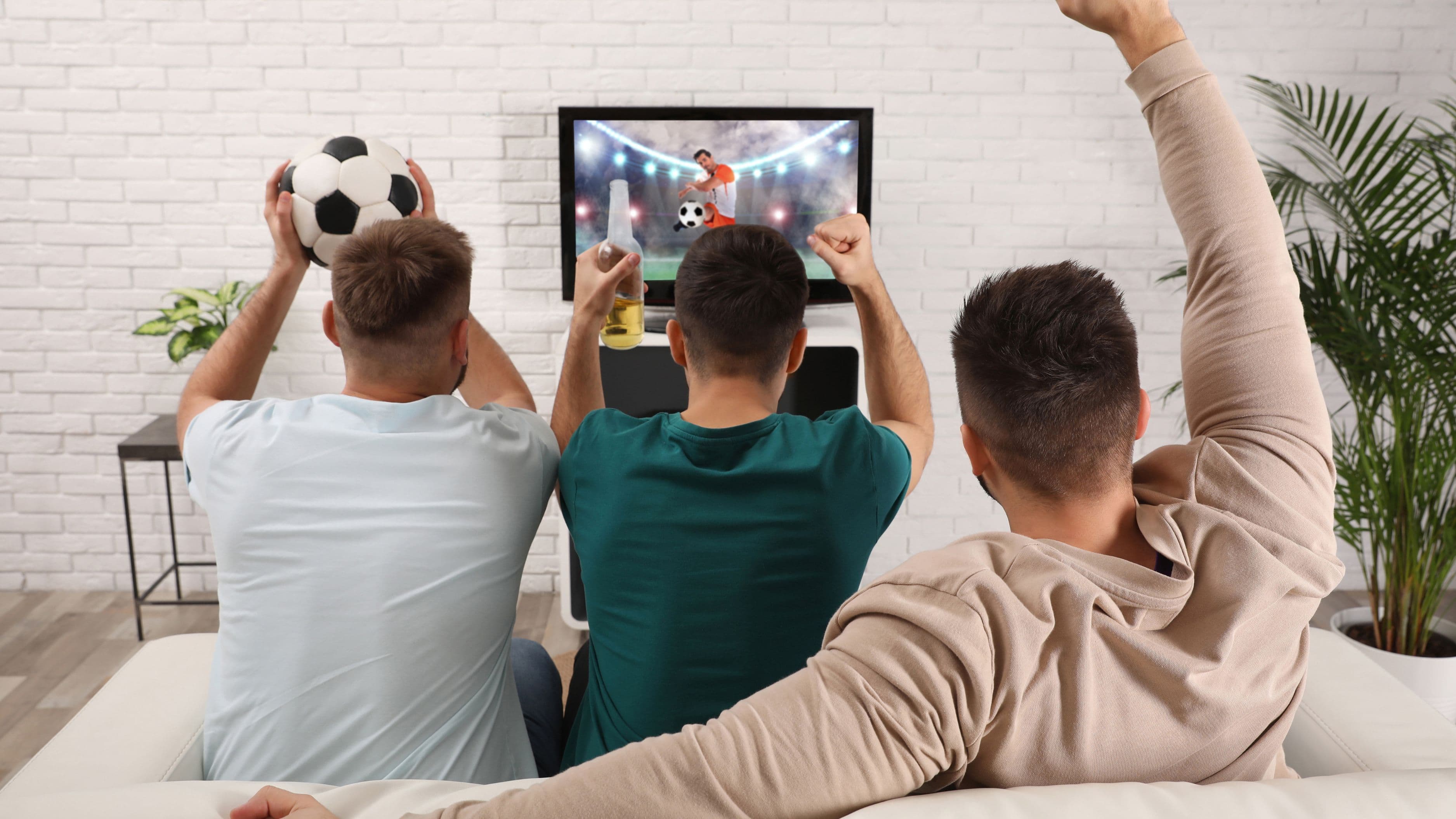 Which Live Tv Streaming Services Carry the Most Sports Channels?