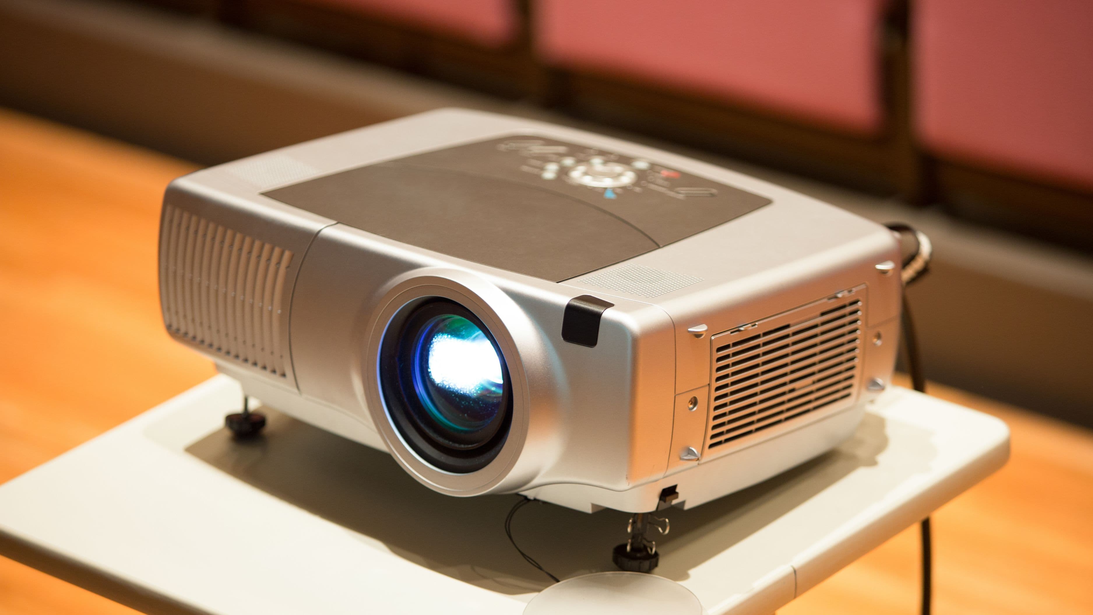 Best Portable Projectors for Outdoor Streaming: What Actually Works Outside