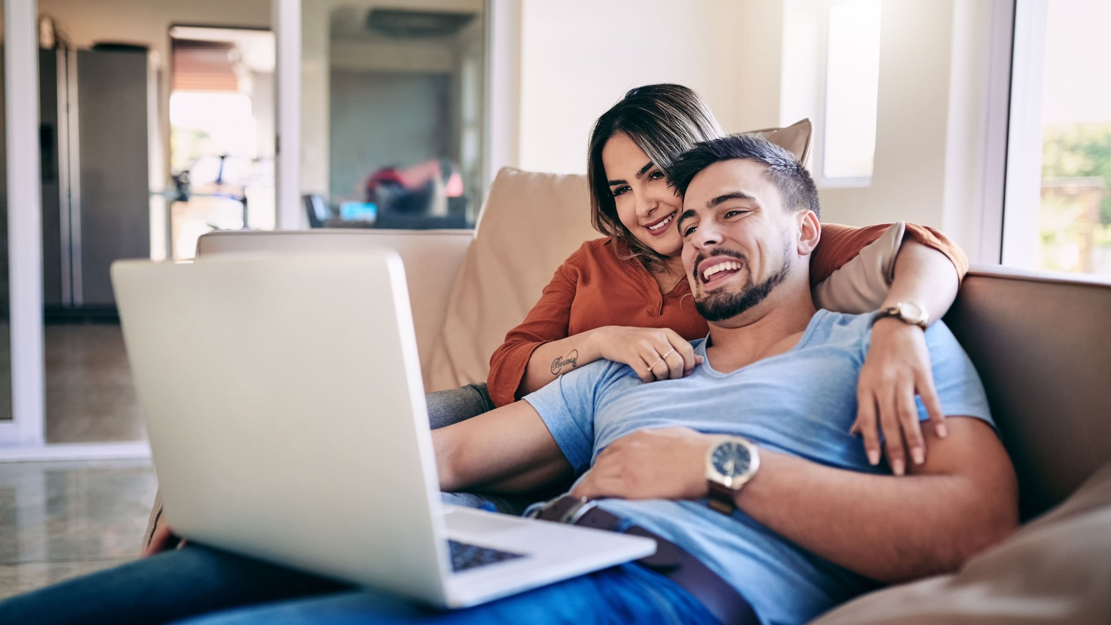Best Apps for Hosting Online Streaming Watch Parties